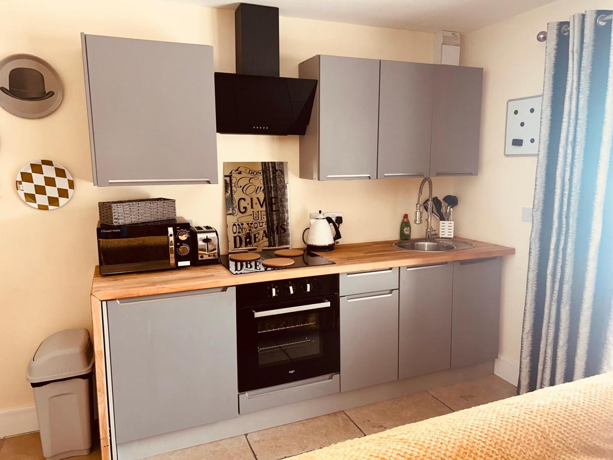 Claverley Hideaway Apartment Bridgnorth Wolverhampton Exterior photo